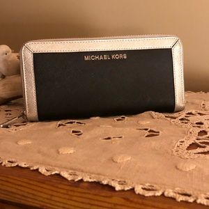 Michael Kors full size wallet